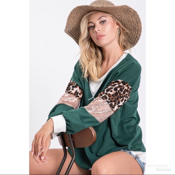 2 LEFT! Contrast Sequin Sleeve Pullover - Picture 5 of 8